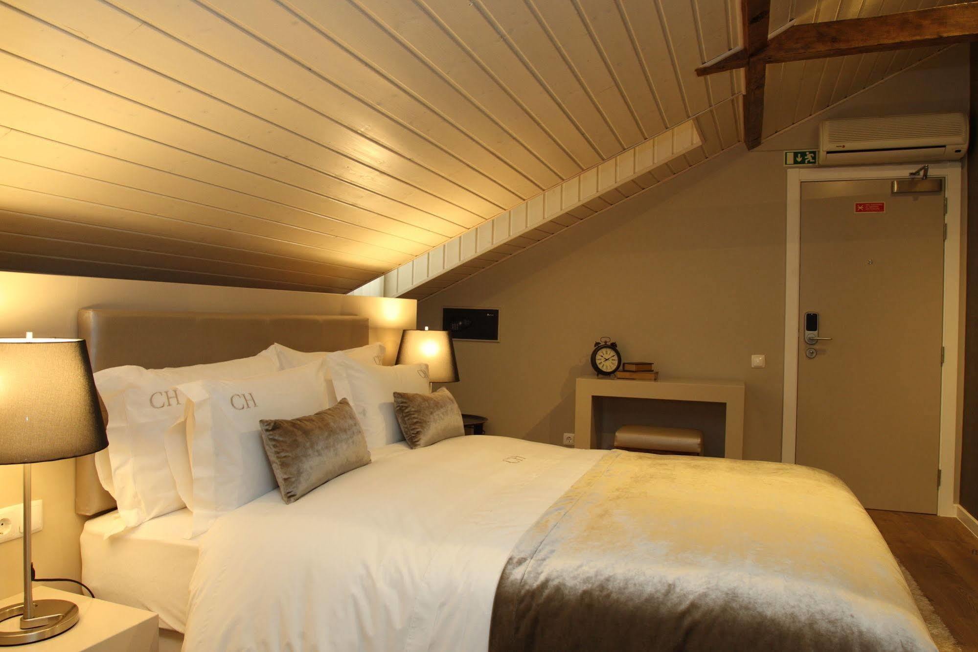 Castilho House Cais Bed & Breakfast Lisbon Exterior photo